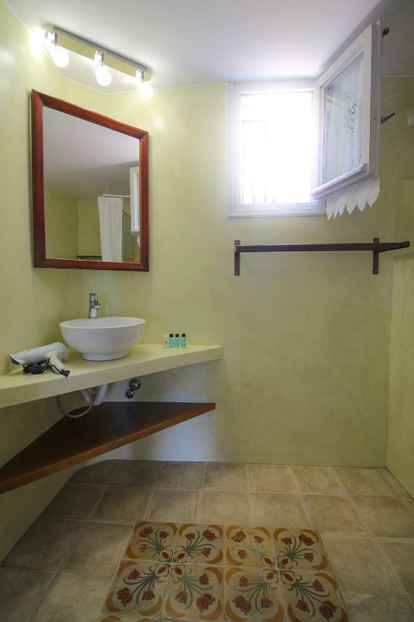 Villa With View Of Agios Ioannis And Pool With Jacuzzi מראה חיצוני תמונה